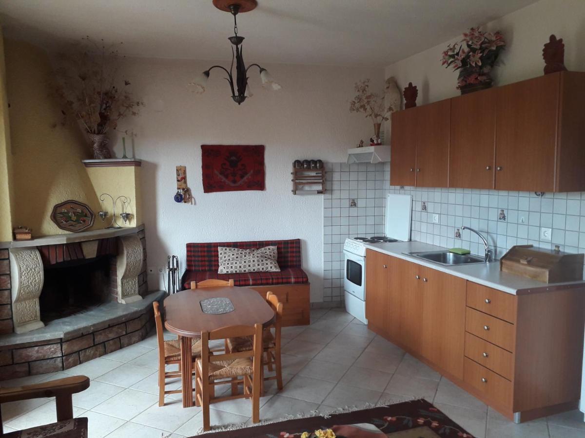Traditional House Kalivia  Екстер'єр фото