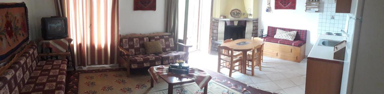 Traditional House Kalivia  Екстер'єр фото